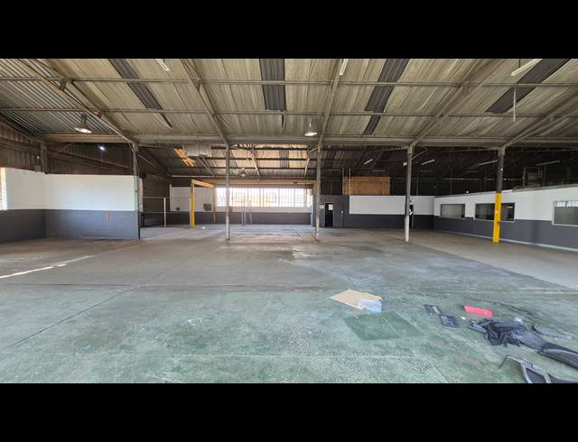 921M² FACTORY TO LET IN ANDERBOLT